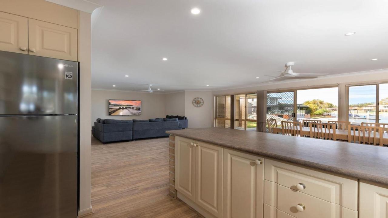 Villa A Mariners Cove Yamba Exterior foto